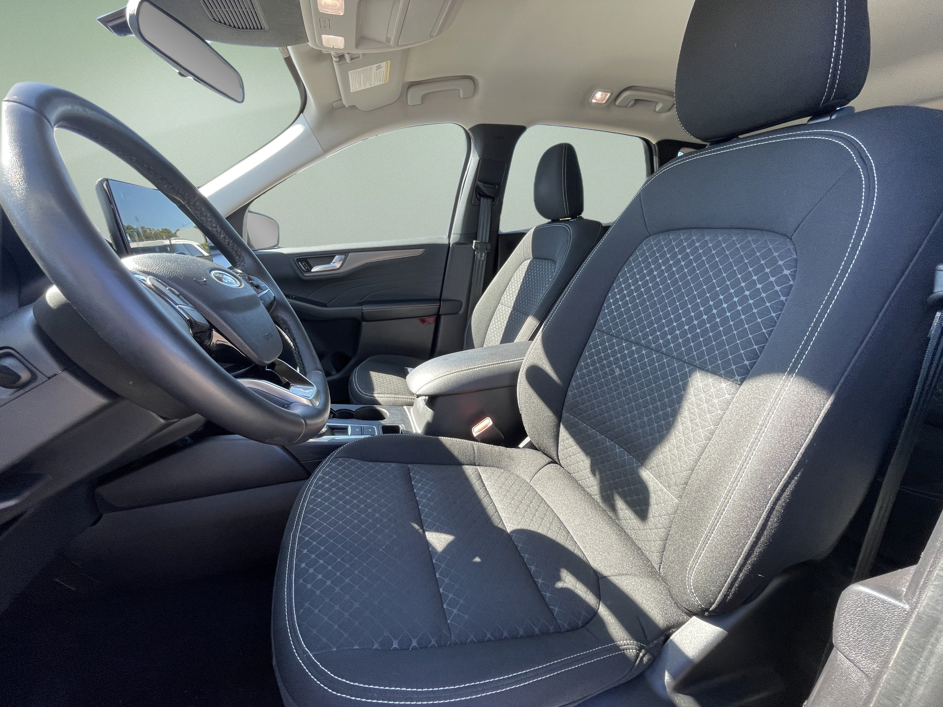 Used 2023 Ford Escape Active w/ Tech Pack #2 AWD/4WD image 8