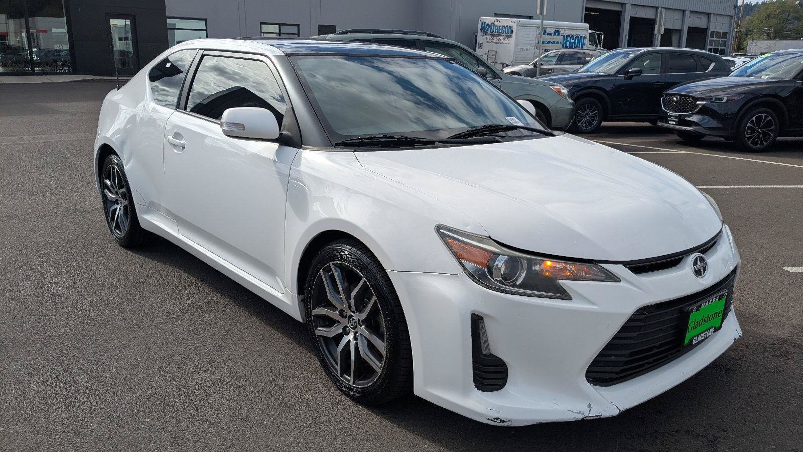 Used 2014 Scion tC FWD image 8