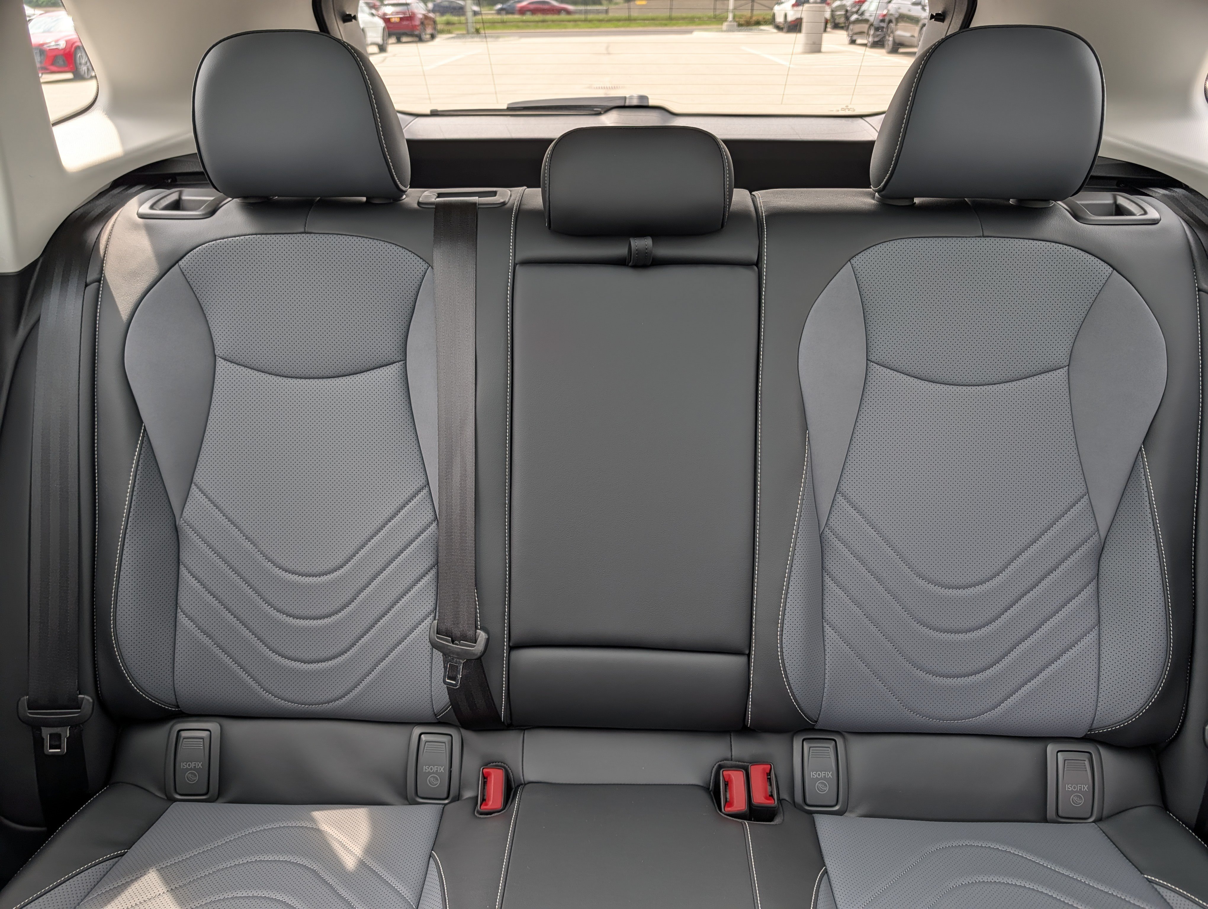 Certified 2026 Volkswagen Tiguan SE AWD/4WD image 16