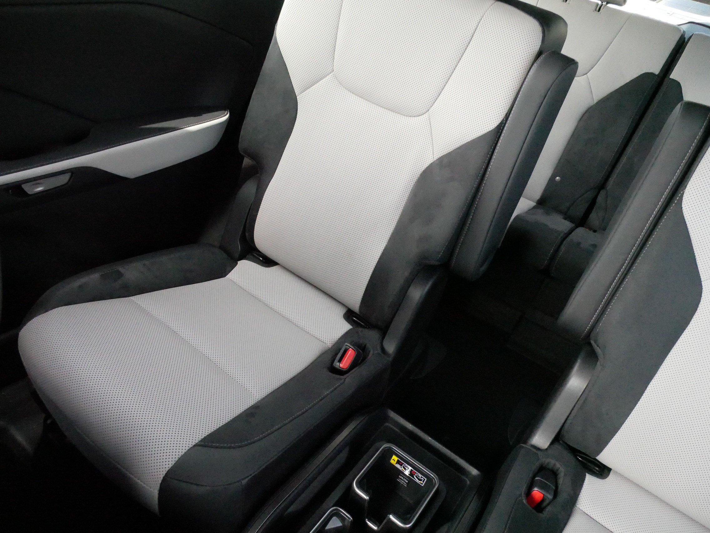 Used 2024 Lexus TX 500h AWD w/ Technology Package image 12