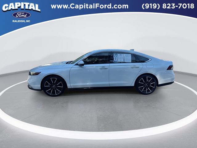 Used 2023 Honda Accord Touring image 5