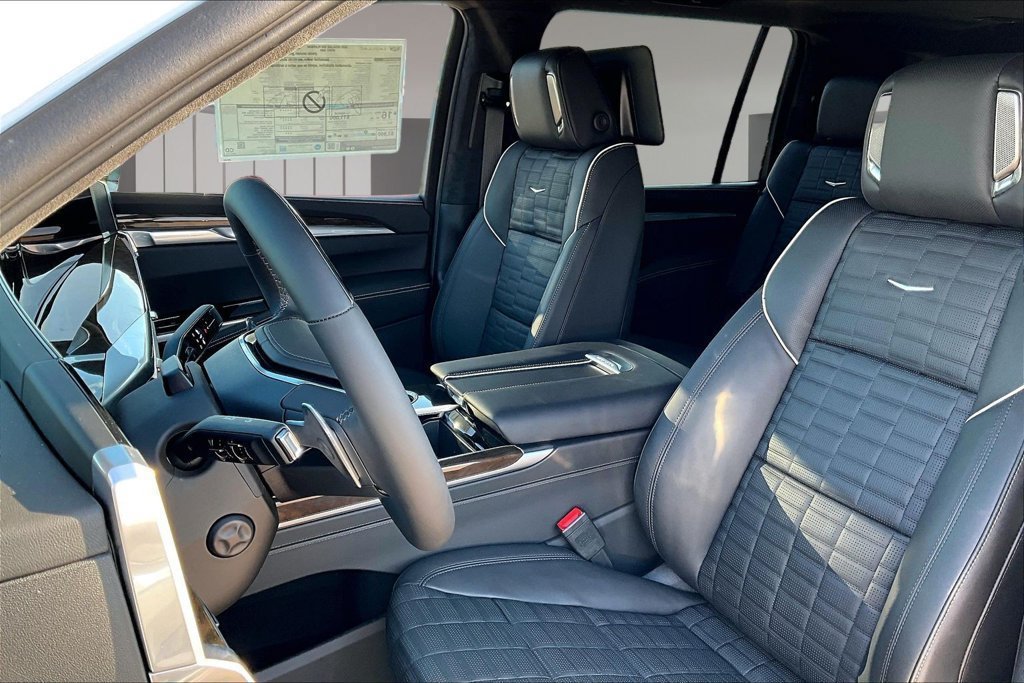 New 2026 Cadillac Escalade ESV Platinum Sport AWD/4WD image 9