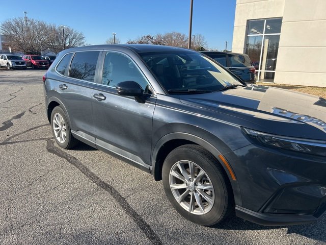 Used 2023 Honda CR-V EX-L image 3