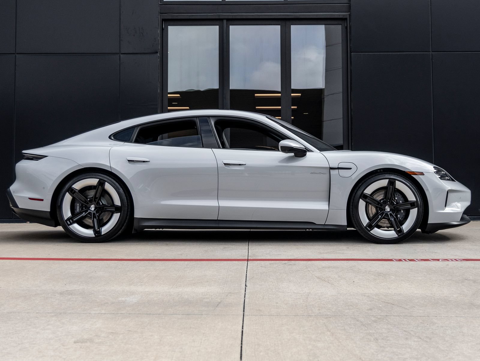 New 2026 Porsche Taycan AWD/4WD image 12