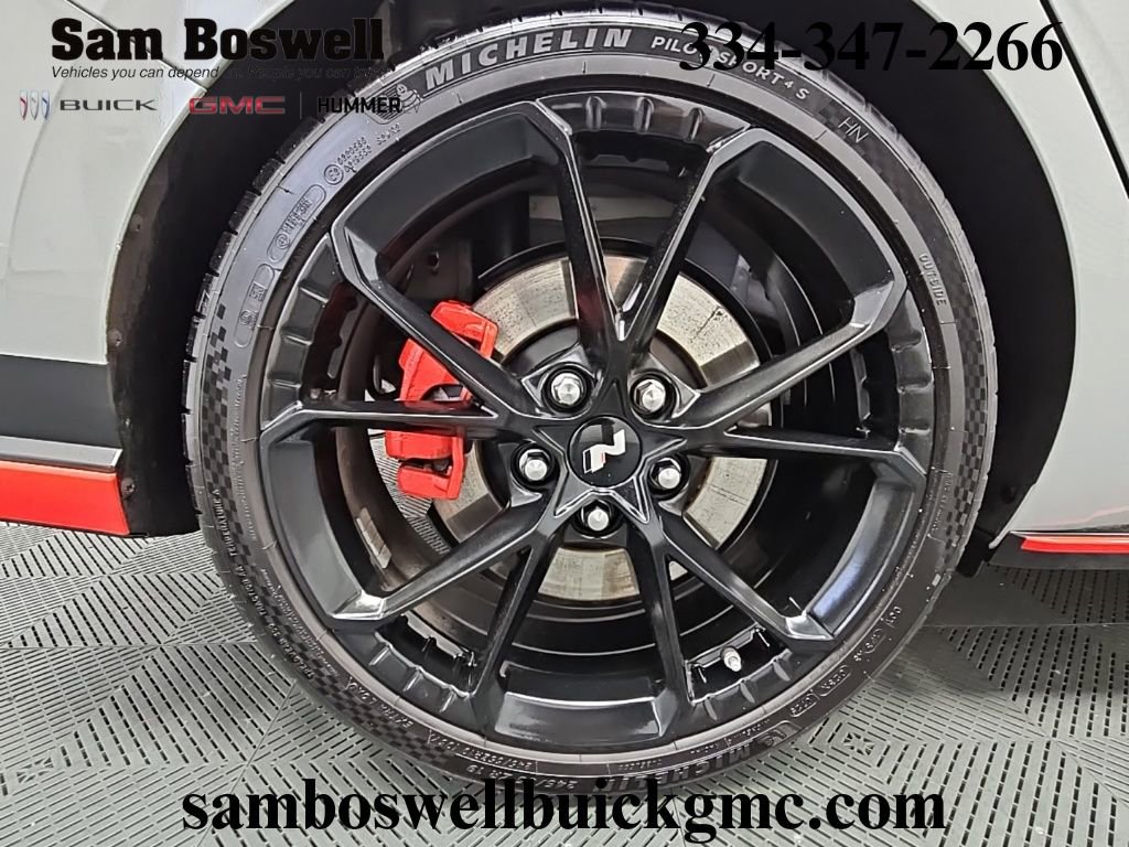 Used 2025 Hyundai Elantra N image 47