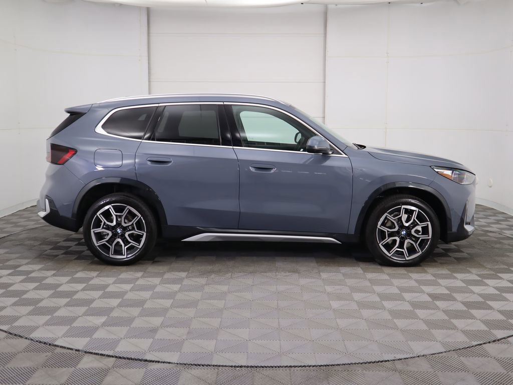 Certified 2025 BMW X1 xDrive28i w/ Technology Package image 5