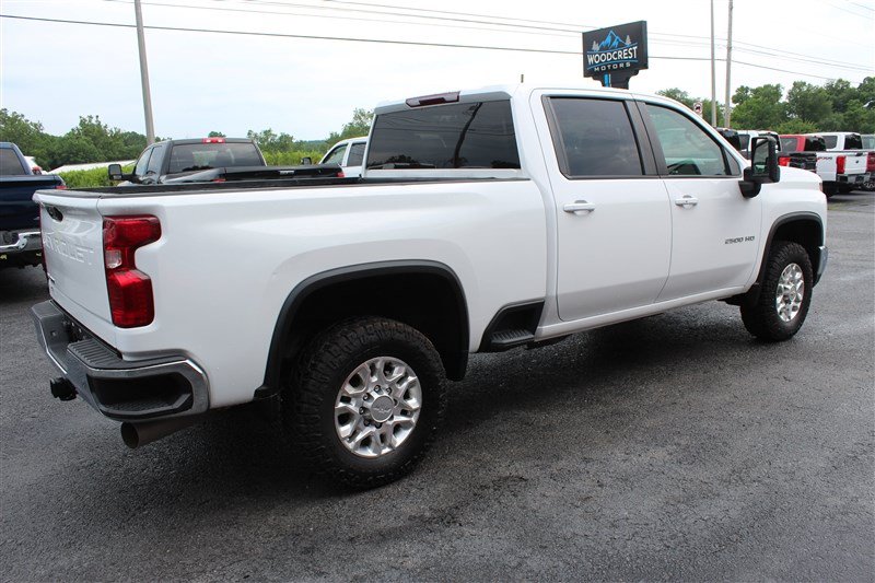 Used 2024 Chevrolet Silverado 2500 LT AWD/4WD image 7