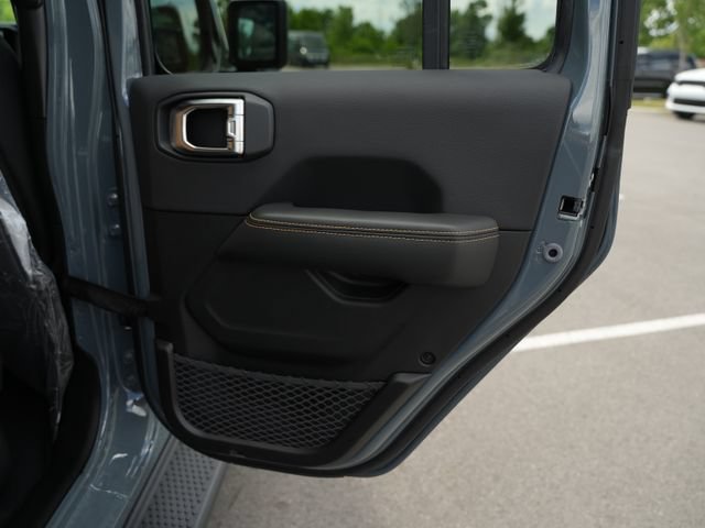 Used 2026 Jeep Wrangler Unlimited Sahara AWD/4WD image 23