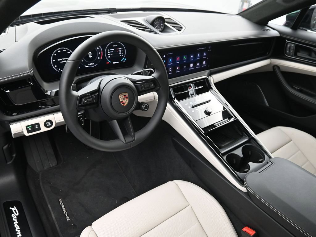 Certified 2026 Porsche Panamera GTS image 4