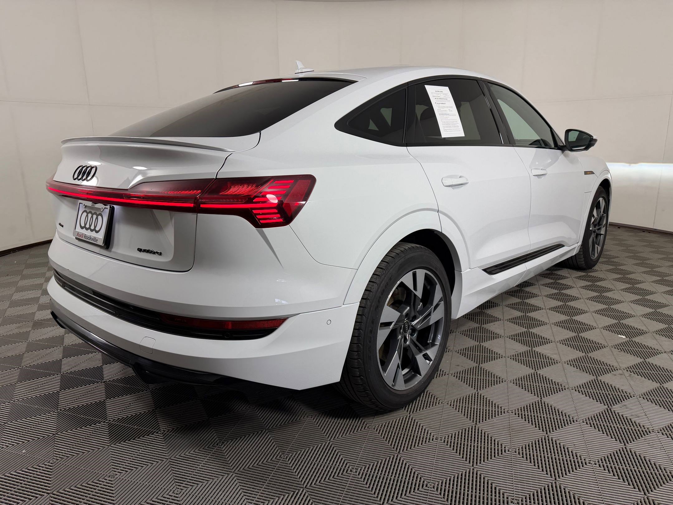 Certified 2023 Audi e-tron Premium w/ Convenience Plus Package AWD/4WD image 9