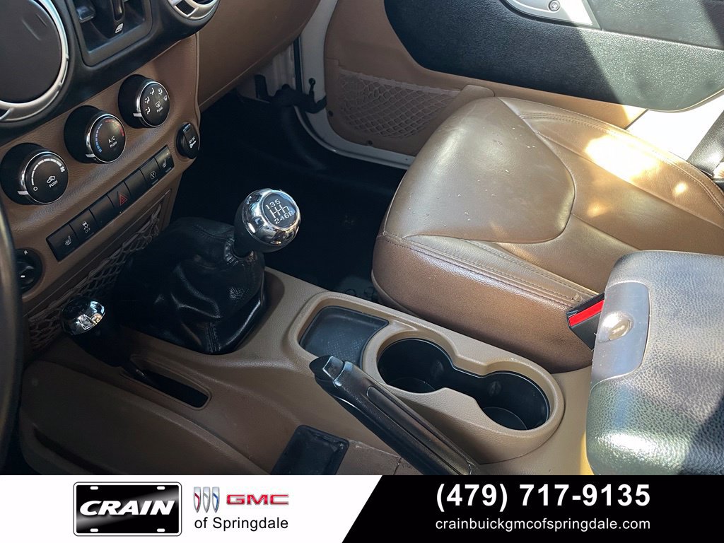 Used 2018 Jeep Wrangler Unlimited Rubicon w/ Cold Weather Group AWD/4WD image 18