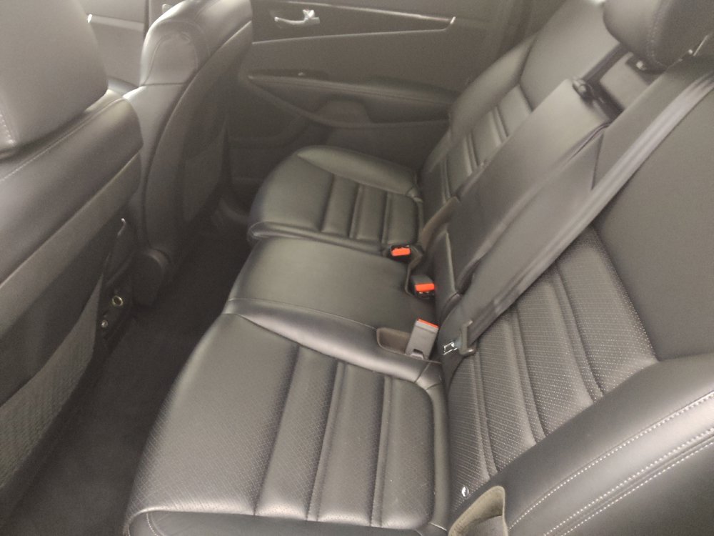 Used 2020 Kia Sorento EX FWD image 18