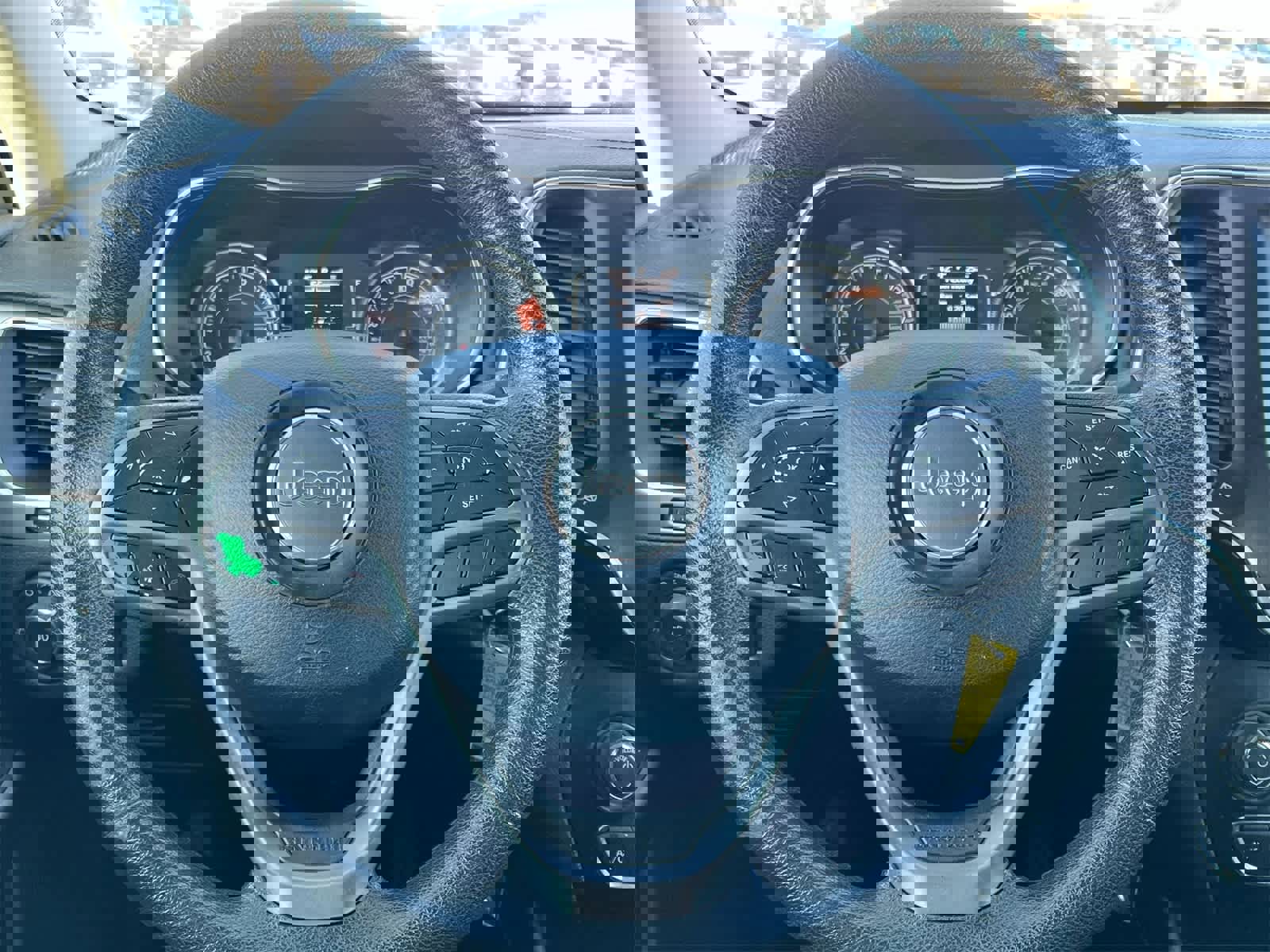 Used 2019 Jeep Cherokee Latitude w/ Popular Appearance Group image 22