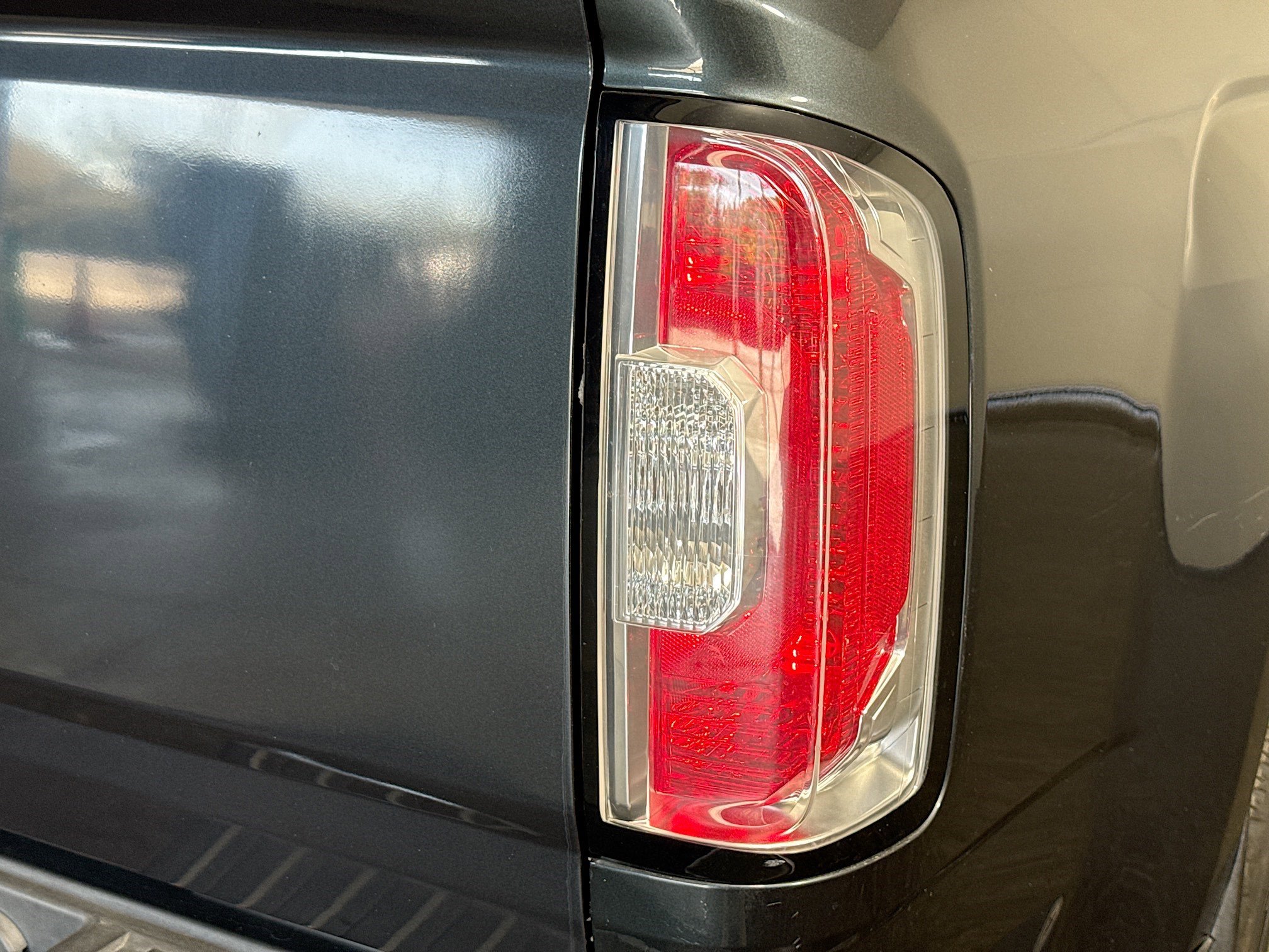 Used 2018 GMC Canyon SLE w/ SLE Convenience Package image 33