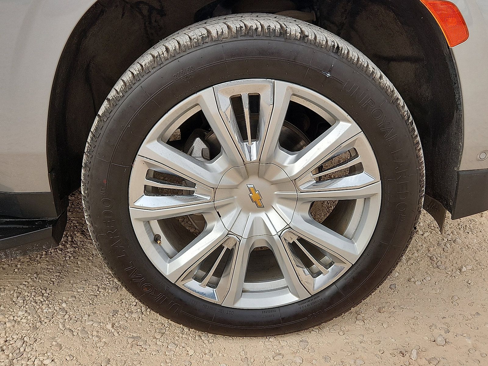 Used 2024 Chevrolet Suburban High Country w/ Advanced Technology Package AWD/4WD image 7