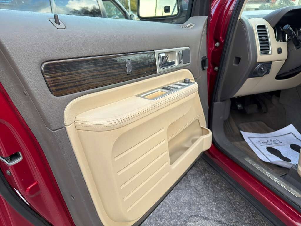 Used 2009 Lincoln MKX 2WD image 11