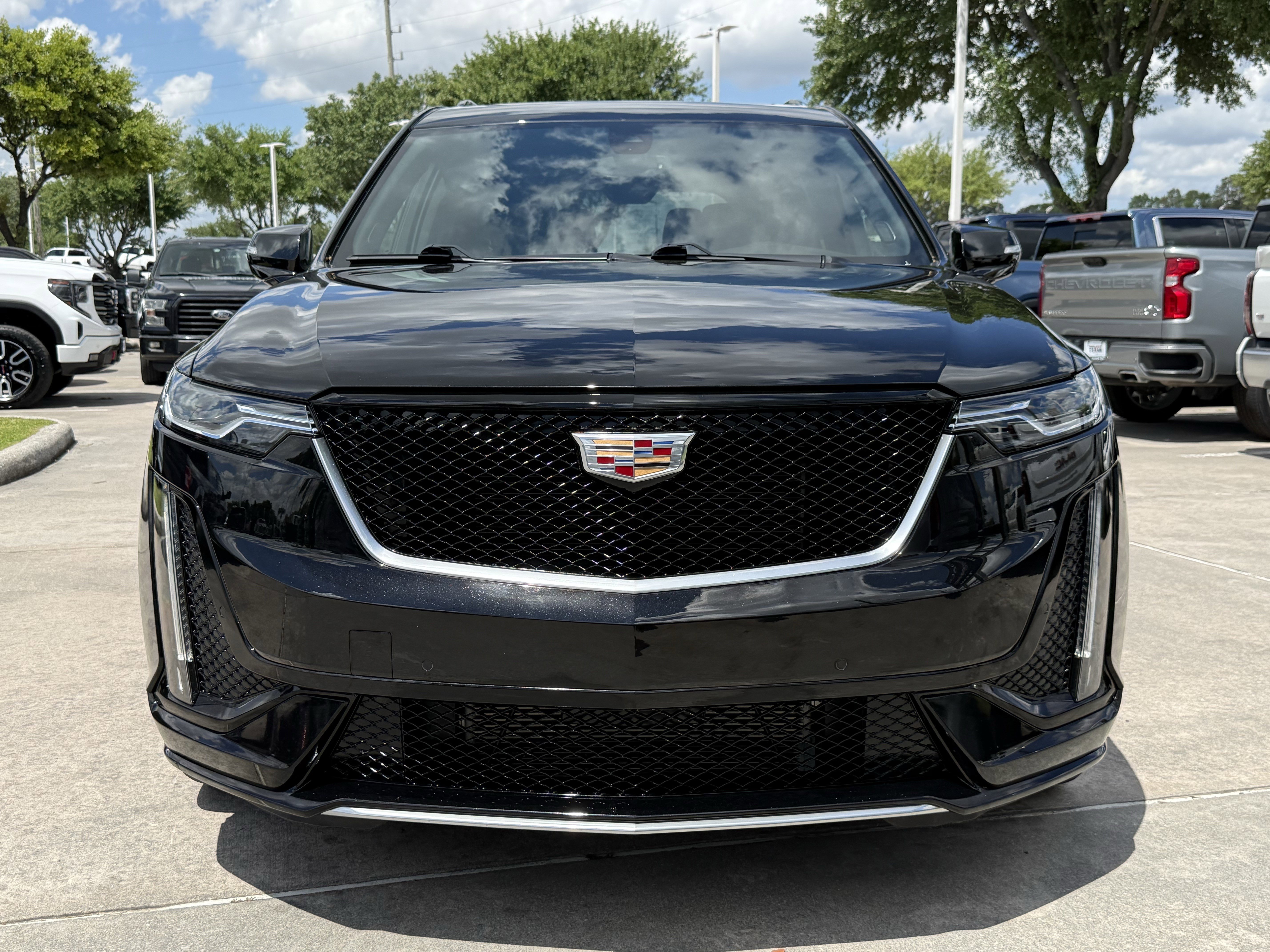 Used 2023 Cadillac XT6 Sport AWD/4WD image 10
