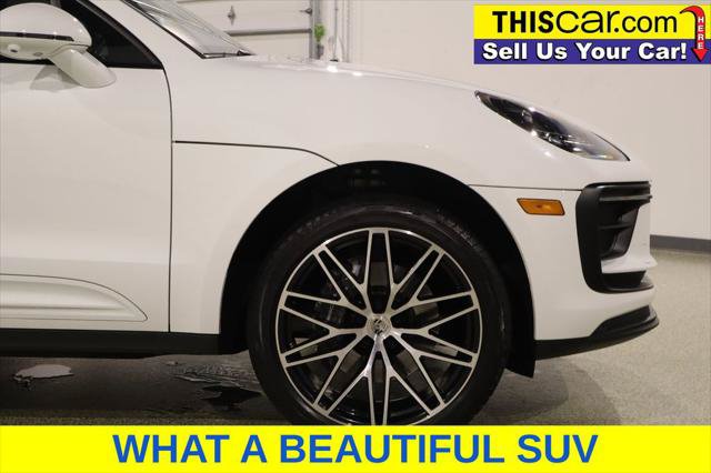 Used 2024 Porsche Macan AWD/4WD image 10