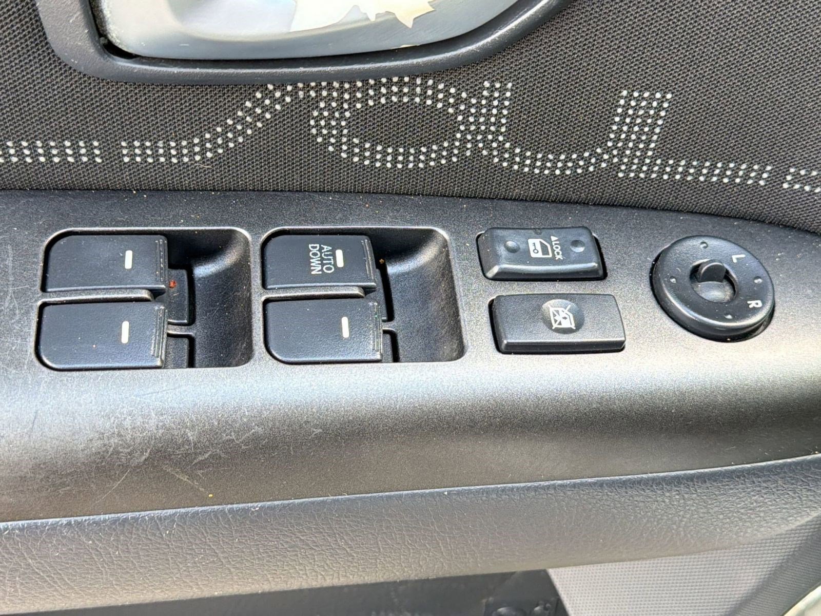 Used 2013 Kia Soul + FWD image 13