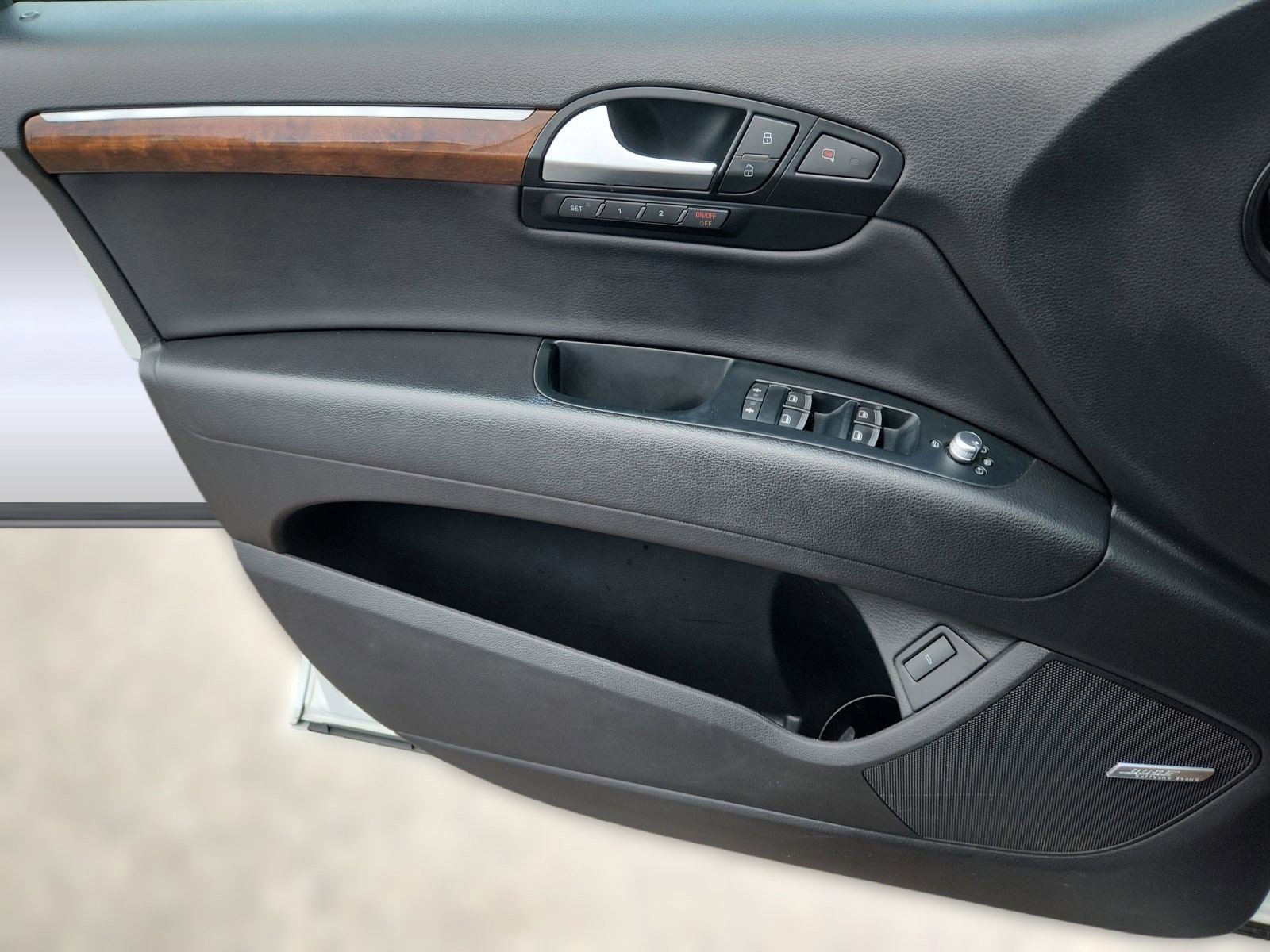 Certified 2014 Audi Q7 TDI Premium Plus AWD/4WD image 17