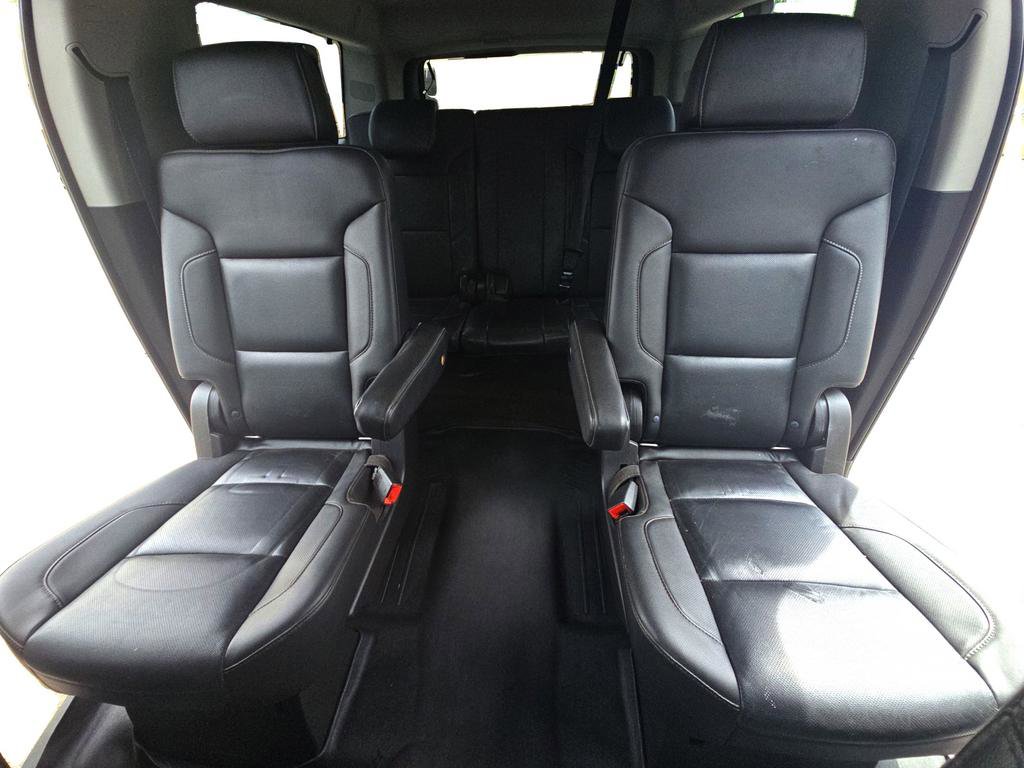 Used 2018 Chevrolet Suburban Premier image 15