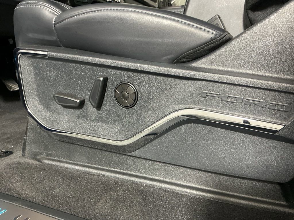 Used 2026 Ford F250 Platinum image 19