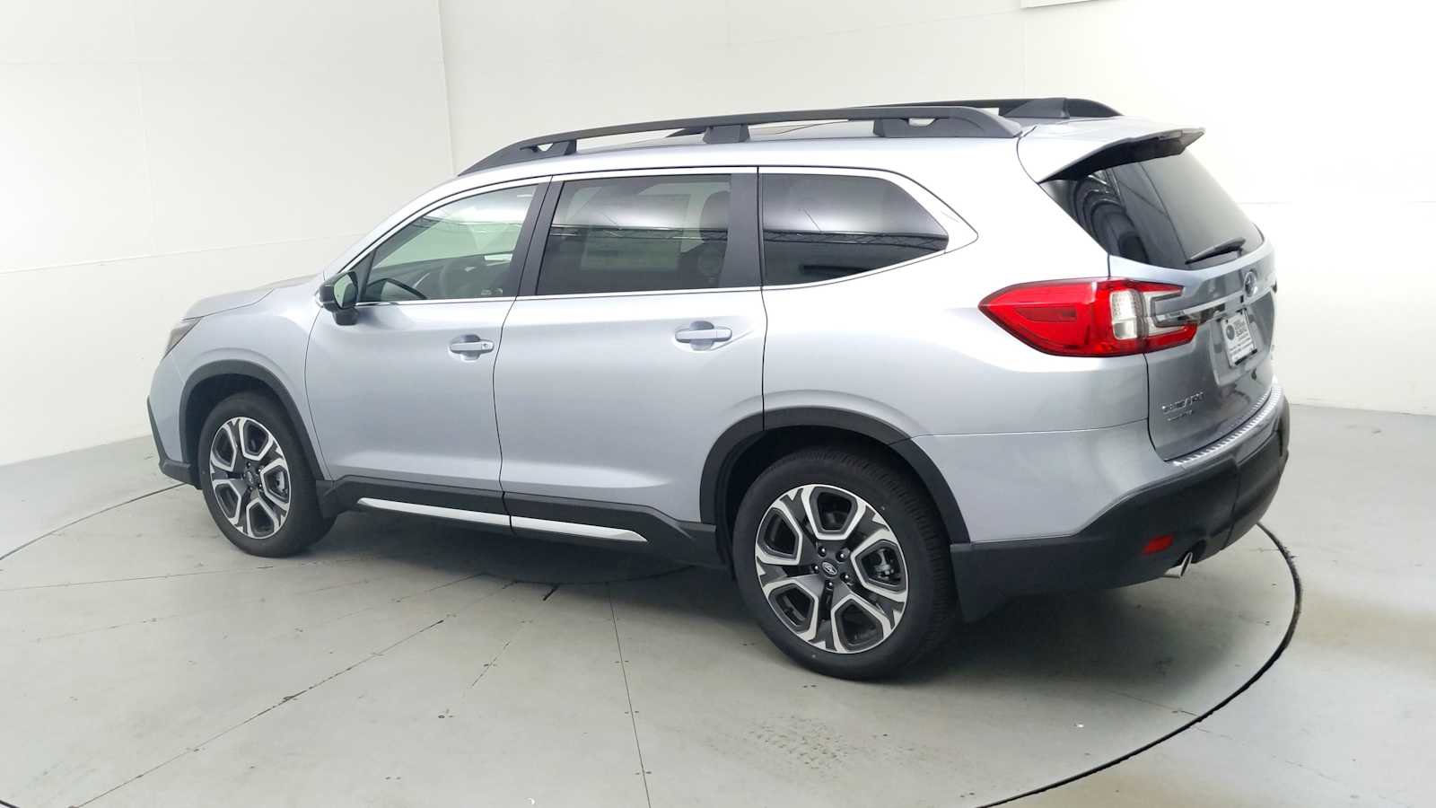 New 2025 Subaru Ascent Limited image 7