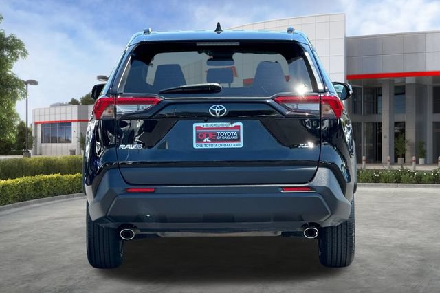 Used 2024 Toyota RAV4 XLE FWD image 6
