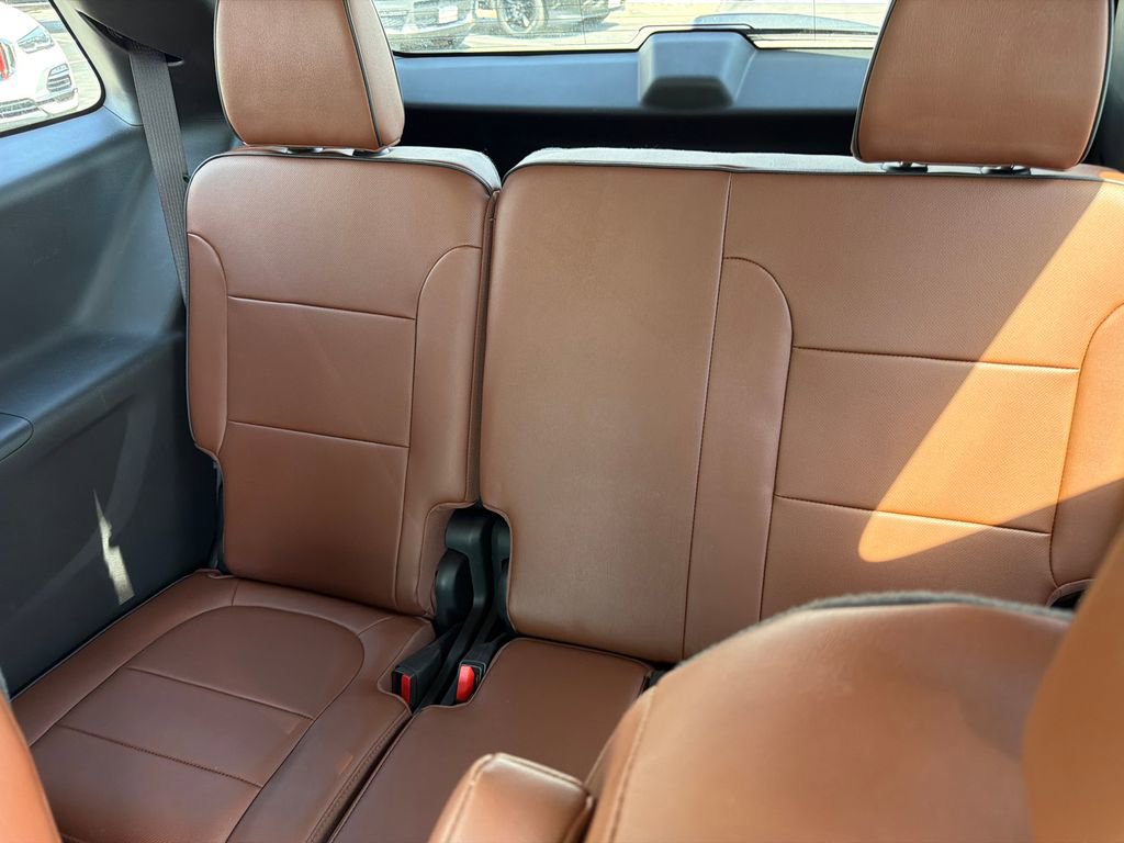 Used 2018 Chevrolet Traverse High Country image 12