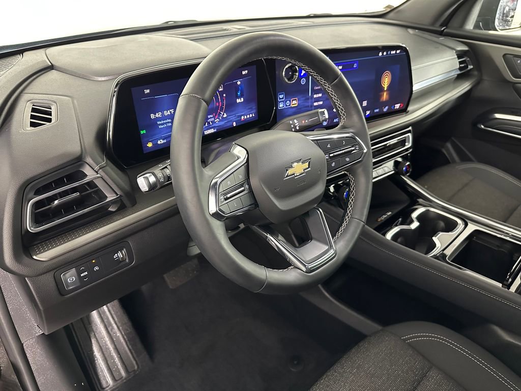 Used 2024 Chevrolet Traverse LT w/ LPO, Floor Liner Package image 11