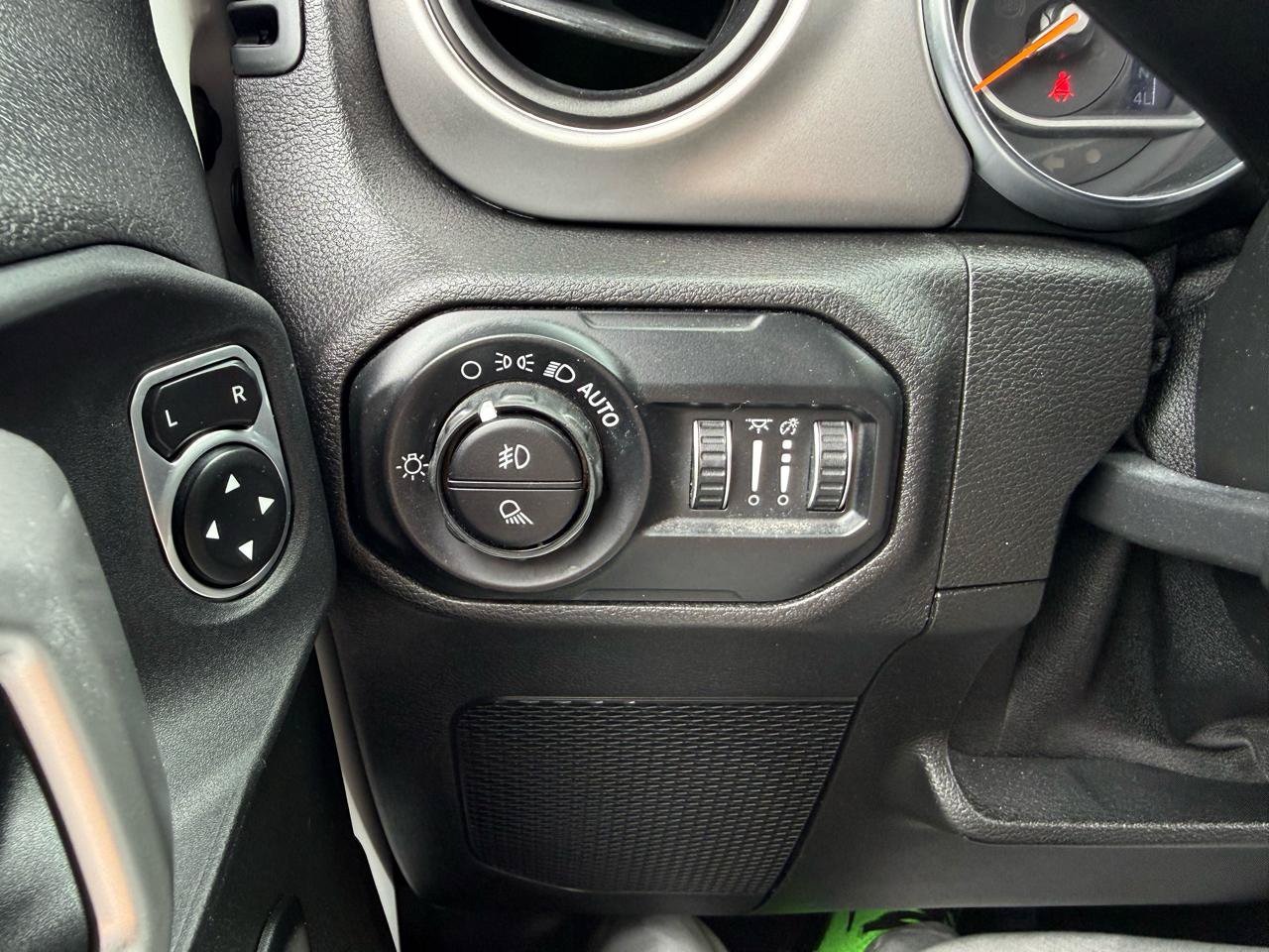 Used 2021 Jeep Gladiator Sport w/ Quick Order Package 24Q 80Th AWD/4WD image 42