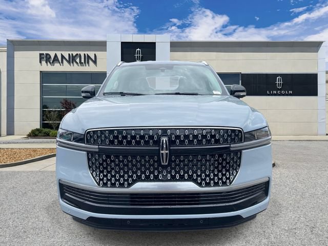 New 2026 Lincoln Navigator L Premier AWD/4WD image 8