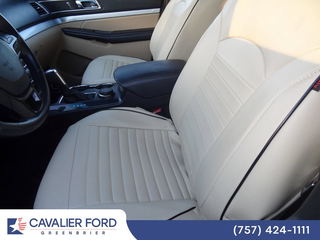 Used 2016 Ford Explorer XLT w/ Equipment Group 202A AWD/4WD image 7