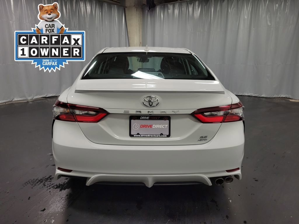 Used 2022 Toyota Camry SE image 7