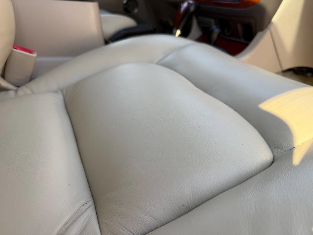 Used 2001 Lexus LX 470 4WD image 41