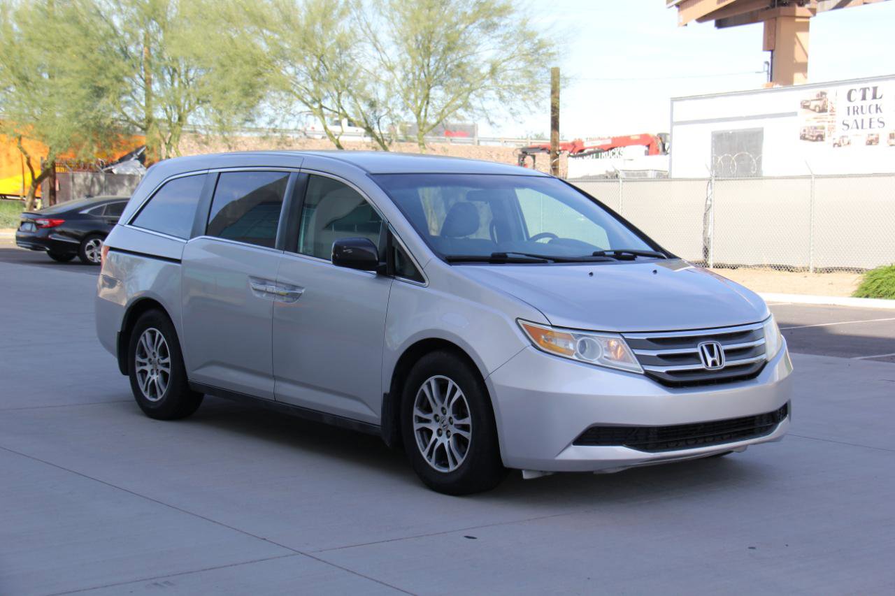 Used 2011 Honda Odyssey EX image 3