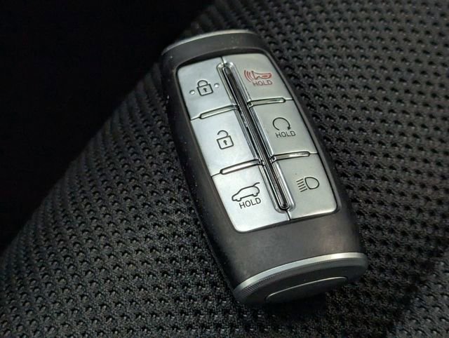 Used 2022 Genesis GV70 3.5T Sport image 24