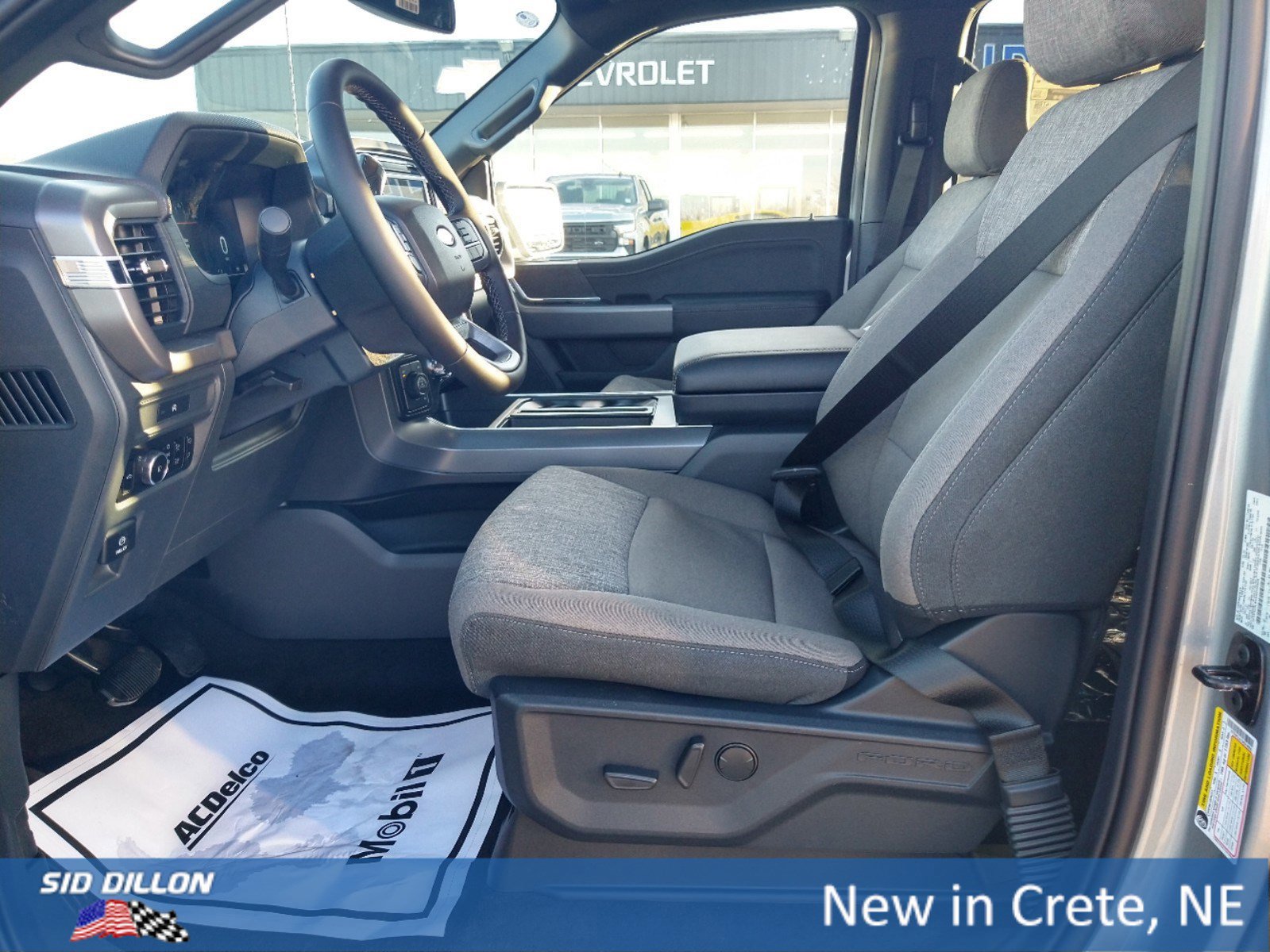 New 2025 Ford F150 XLT w/ Equipment Group 302A MID image 3
