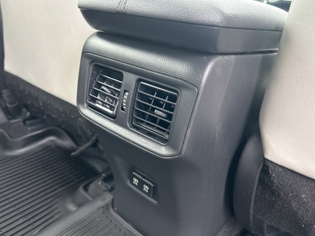 Used 2021 Toyota RAV4 XLE Premium image 21