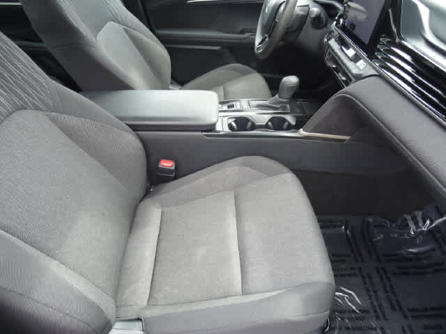 Used 2025 Toyota Camry LE FWD image 12