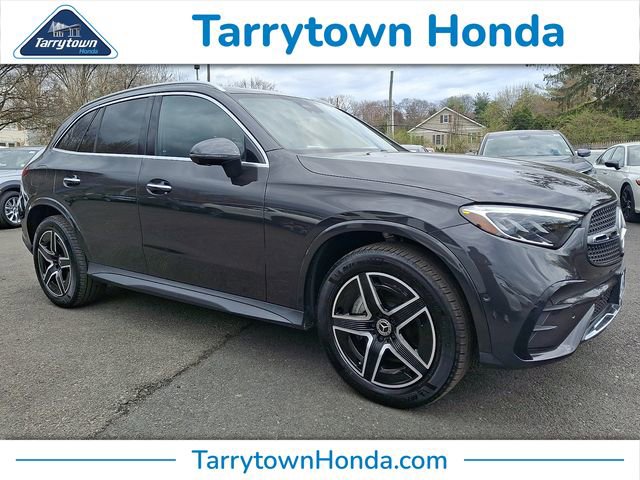 Used 2025 Mercedes-Benz GLC 300 4MATIC image 1