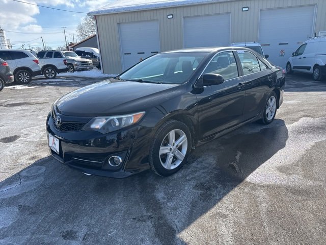 Used 2014 Toyota Camry SE image 7
