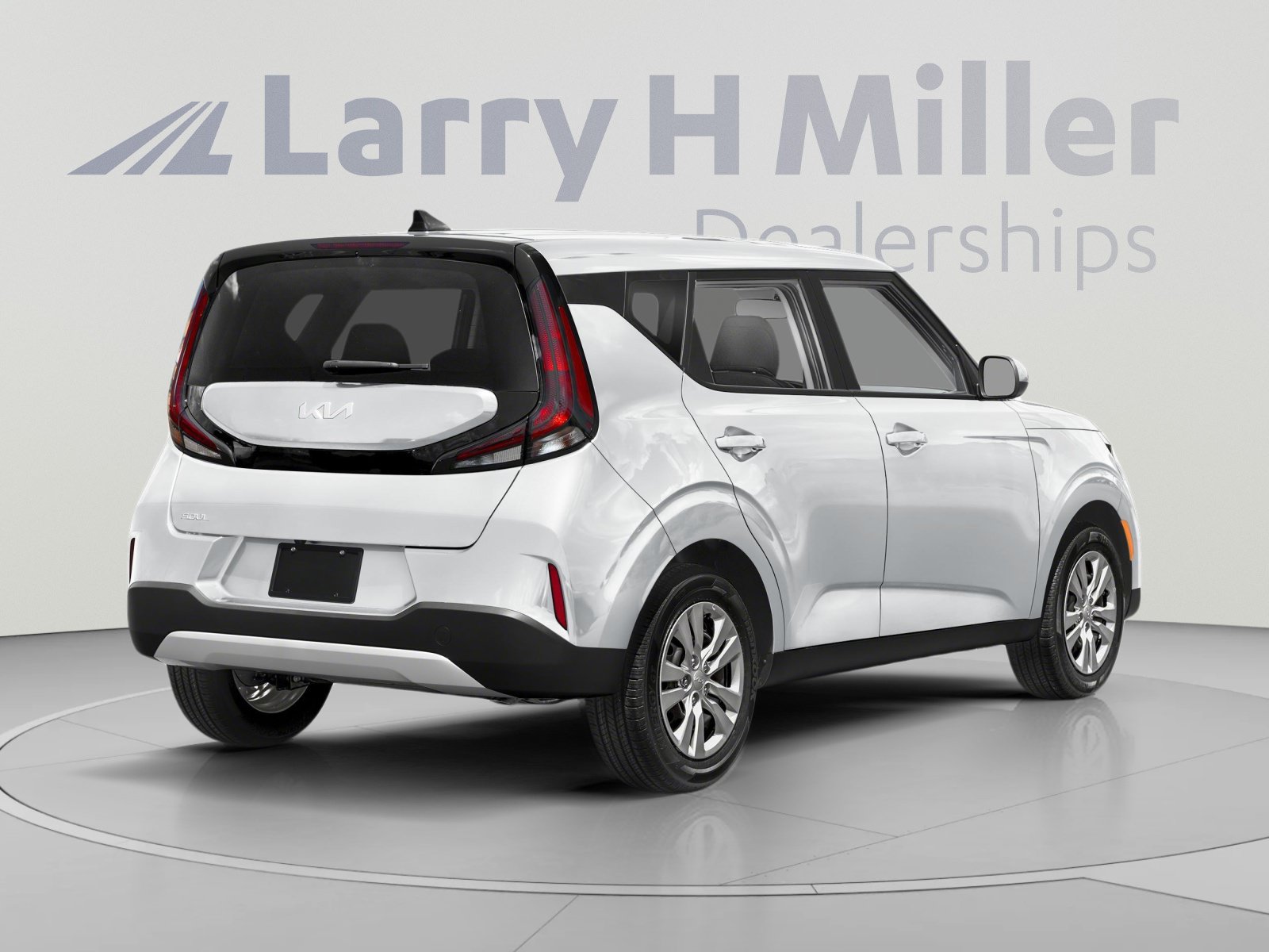 Used 2023 Kia Soul LX w/ LX Technology Package FWD image 2
