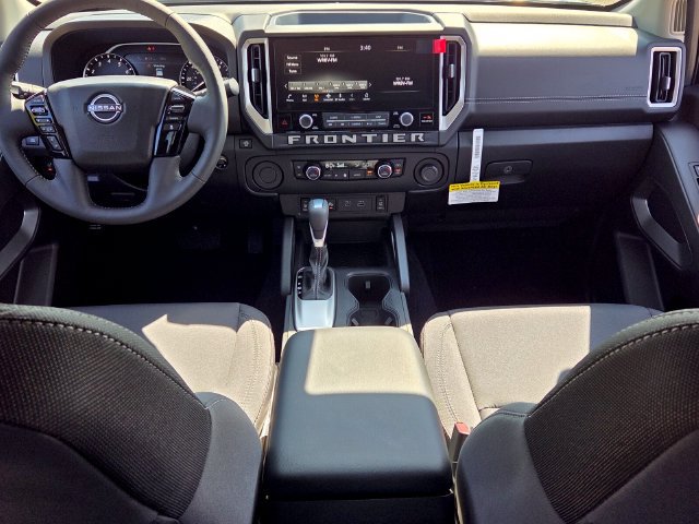 New 2027 Nissan Frontier SV w/ SV Convenience Package RWD image 8