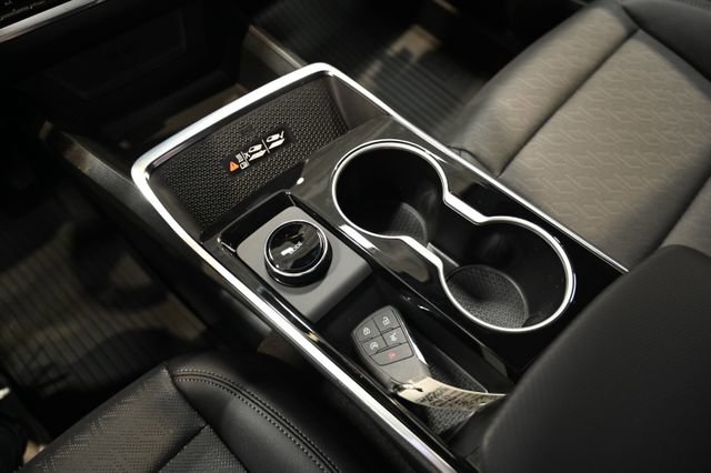 New 2026 Chevrolet Equinox LT w/ Convenience Package II FWD image 19