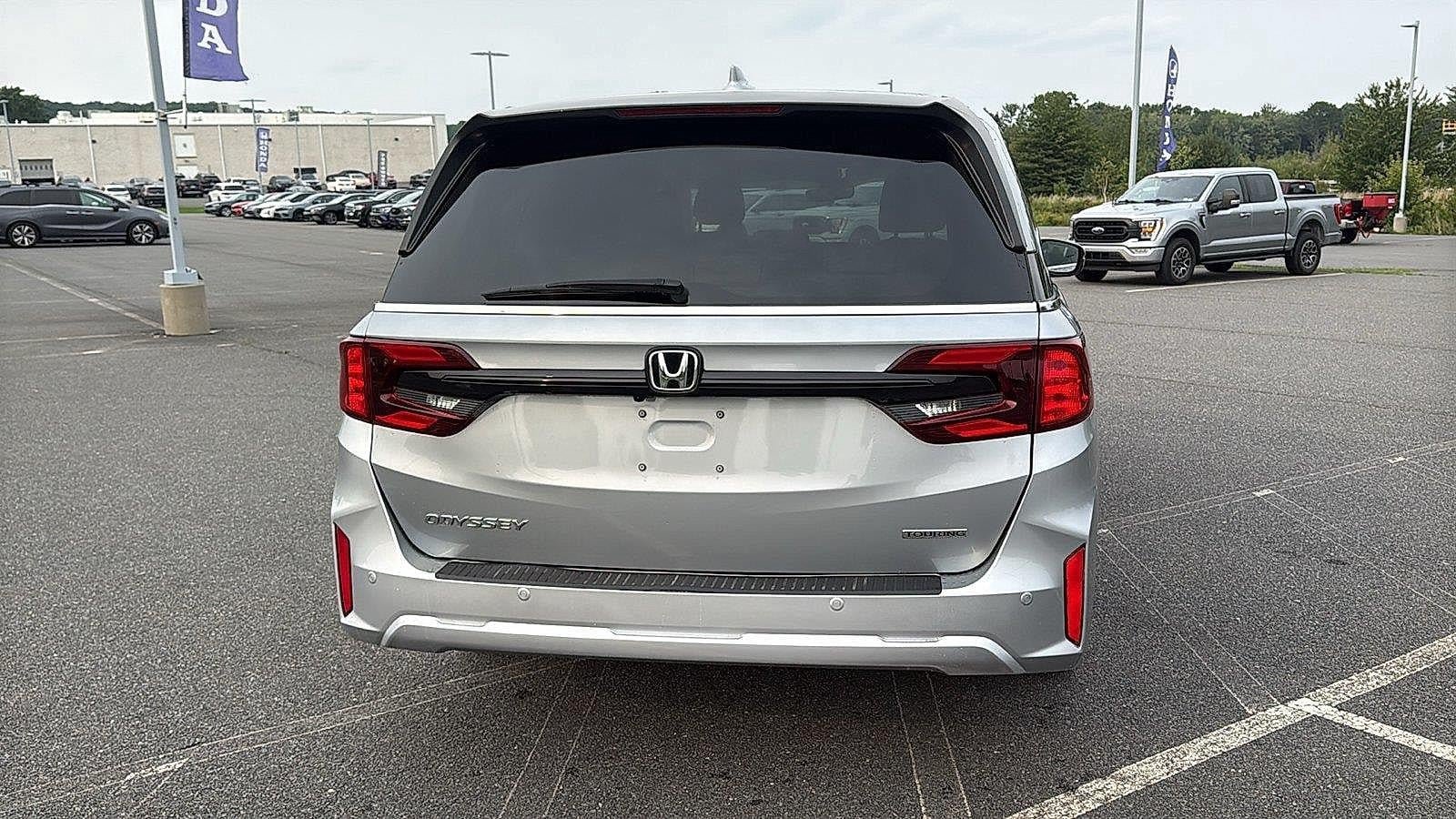 Used 2025 Honda Odyssey Touring image 7