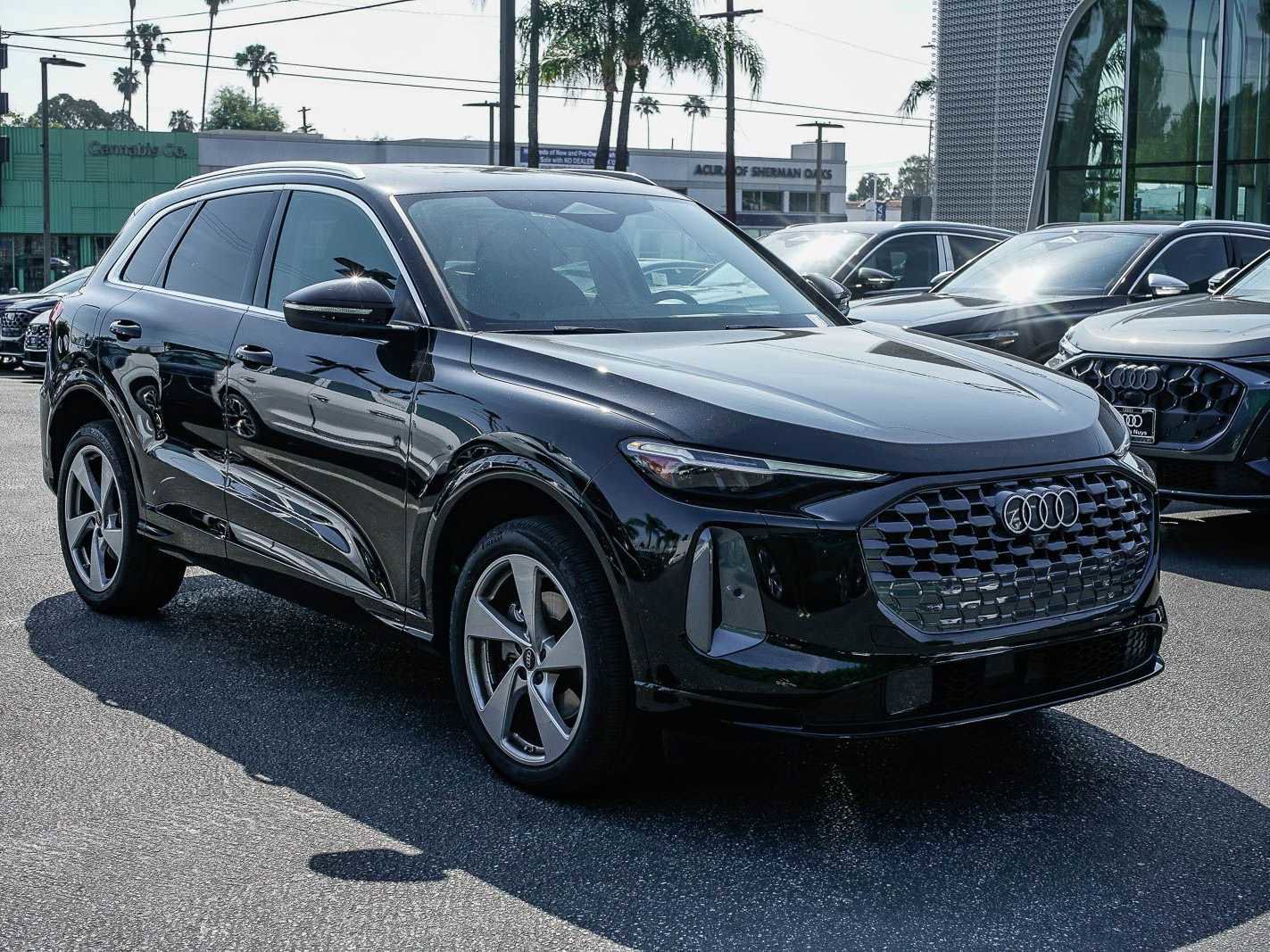 Used 2025 Audi Q5 Premium Plus w/ Premium Plus image 5