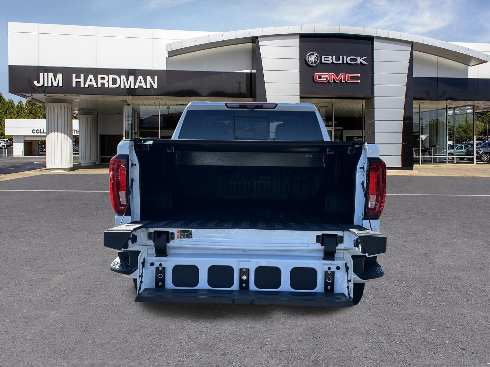 Used 2026 GMC Sierra 1500 AT4 w/ AT4 Premium Package AWD/4WD image 14