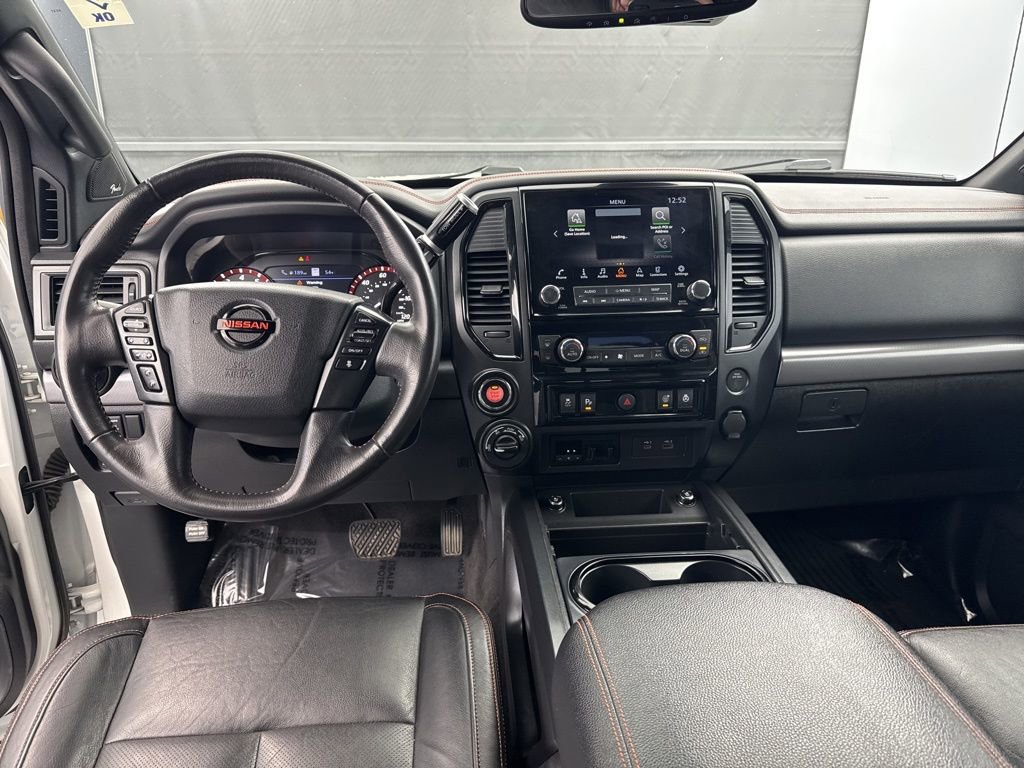 Used 2021 Nissan Titan PRO-4X w/ Pro-4x Convenience Package AWD/4WD image 12