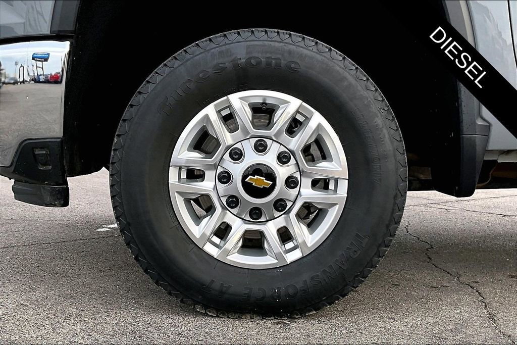 Used 2024 Chevrolet Silverado 2500 LT w/ Convenience Package image 33